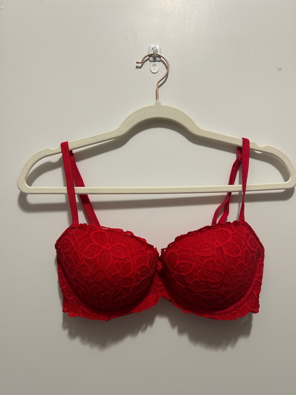 Victorias Secret Red Lace Push-Up Bra 32DD